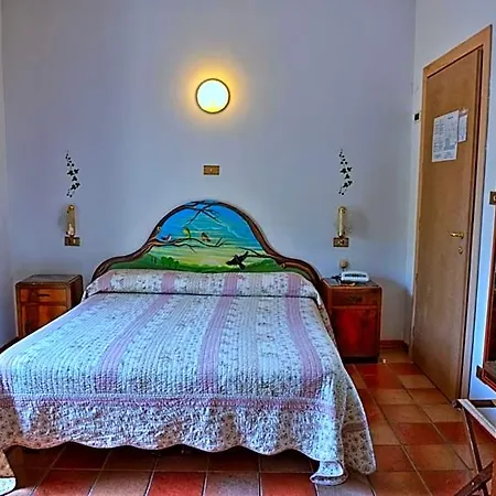 Отель Ristorante Ferretti 2*