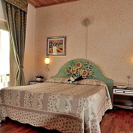 Отель Ristorante Ferretti Monteluco